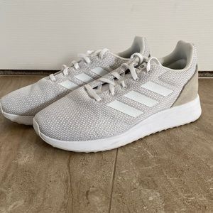 Adidas comfy and cute sneakers